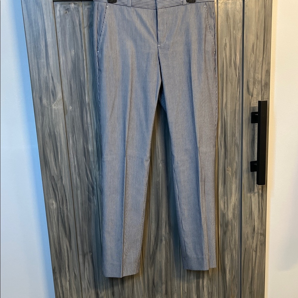 Women’s Banana Republic Size 4 Striped Gray stripped Pants